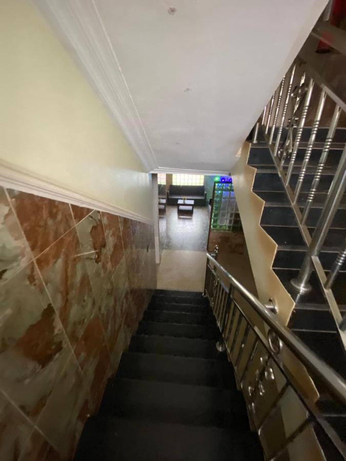 Nue-Crest Hotels & Suites Enugu Bagian luar foto