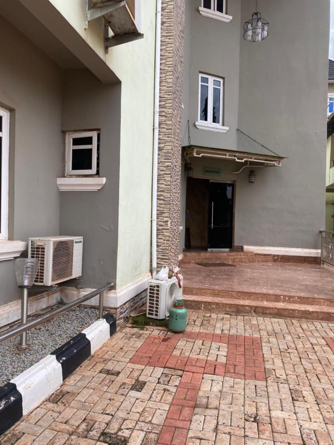 Nue-Crest Hotels & Suites Enugu Bagian luar foto